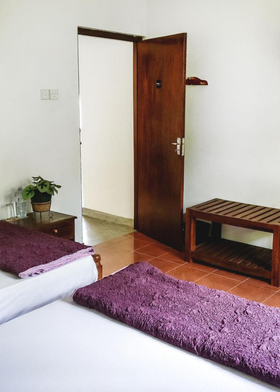 Holiday Stay Inn Kandy Exterior photo