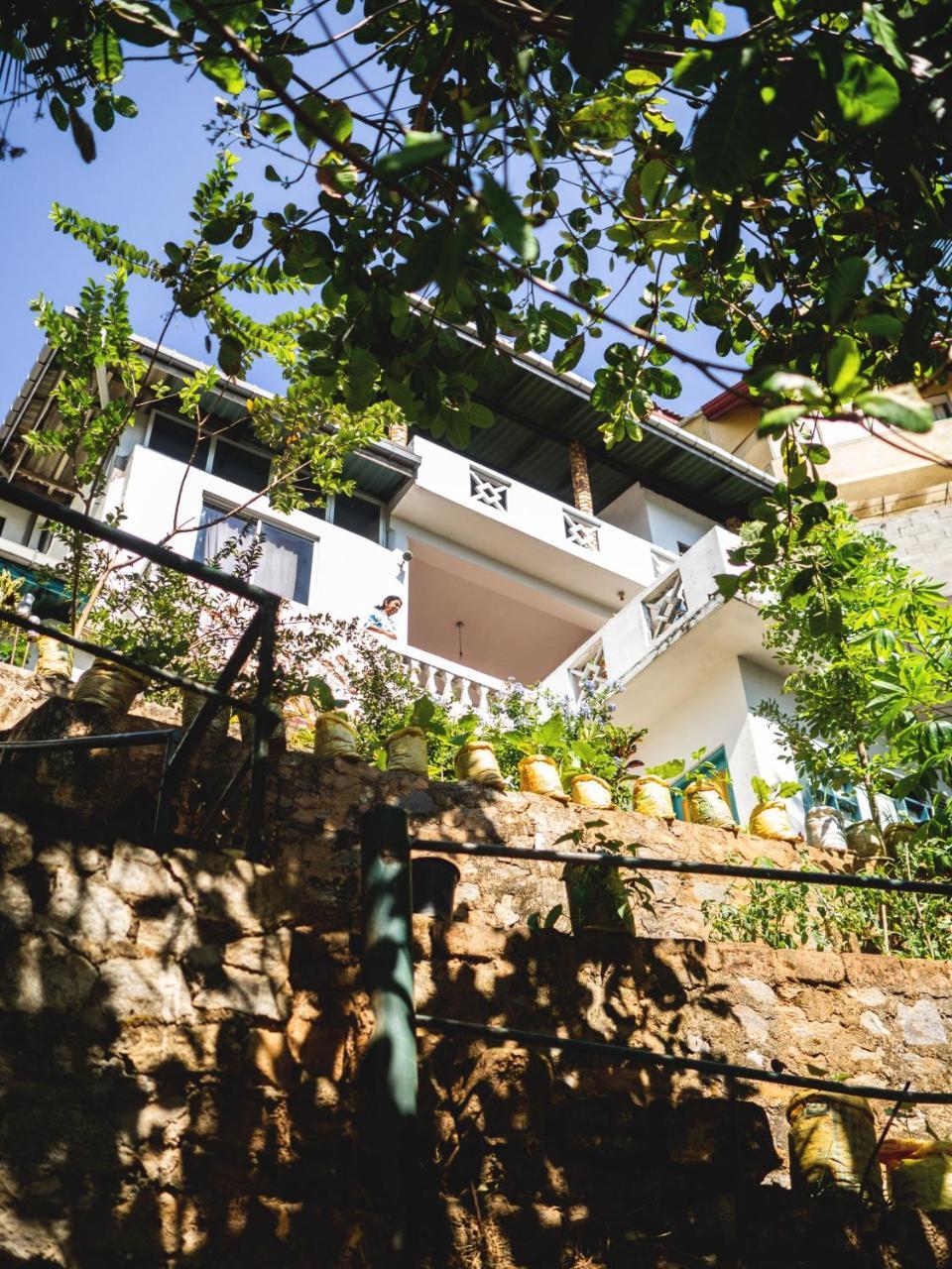 Holiday Stay Inn Kandy Exterior photo